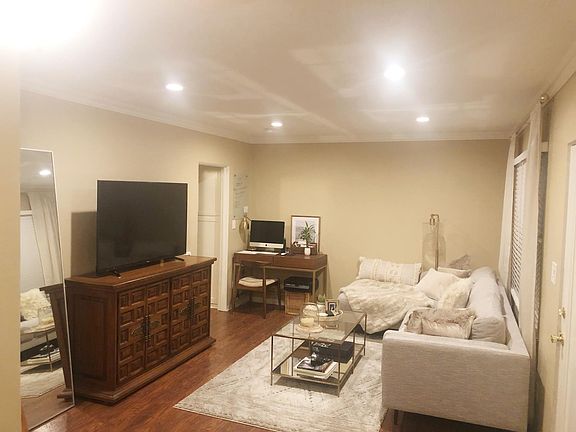 4th image of 2975 Laurel St APT 12