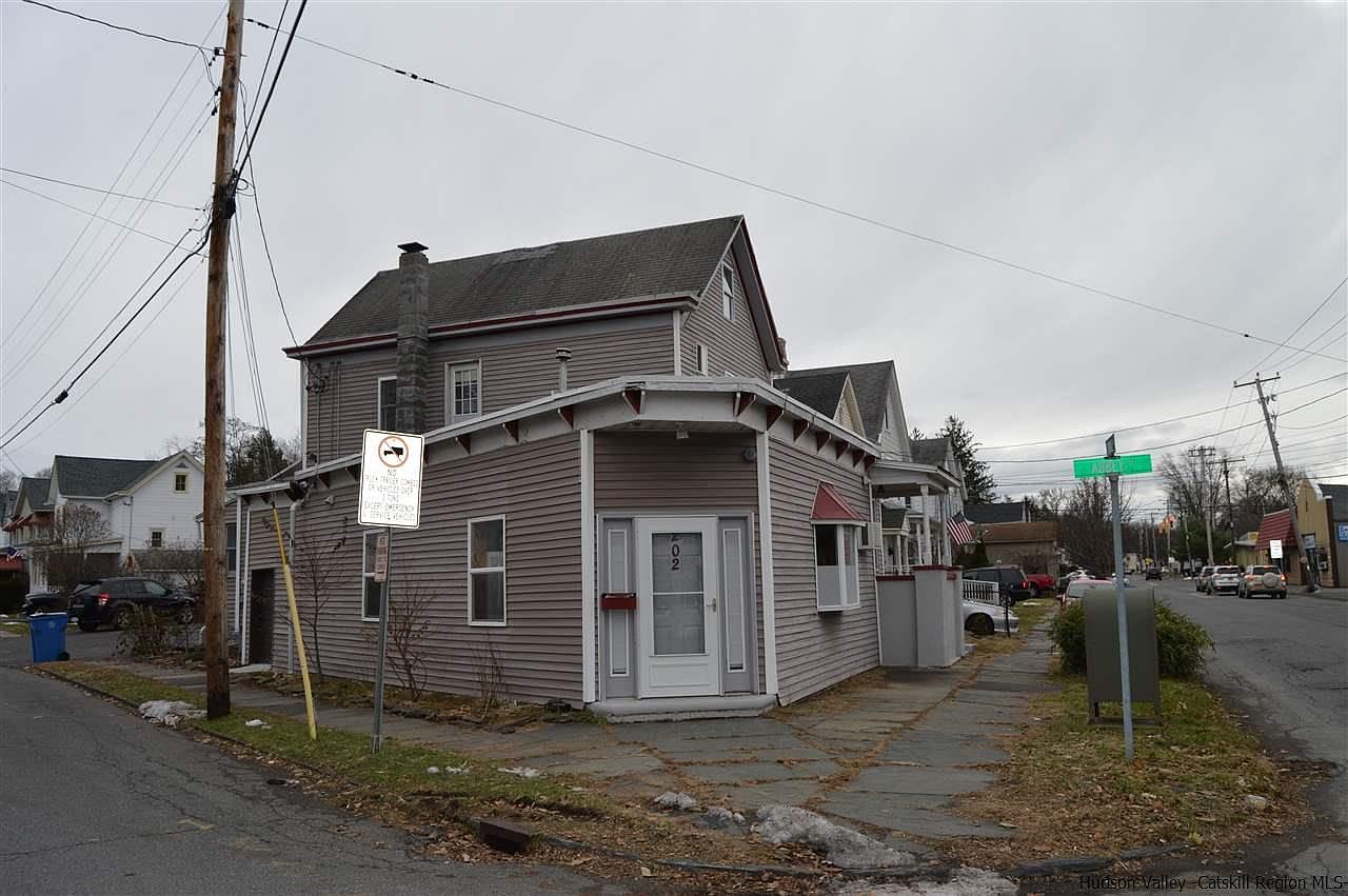 202 Foxhall Ave, Kingston, NY 12401 Zillow