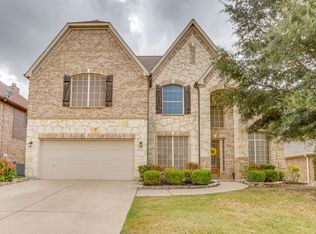 1008 Linden Dr, Burleson, TX 76028