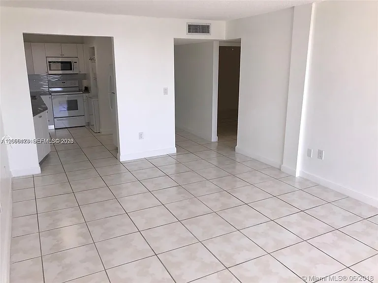 10000 NW 80th Ct #2456 — Photo 11