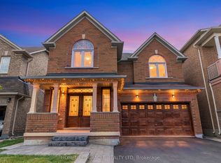 9 Gamson Cres, Brampton, ON L6R 0V7