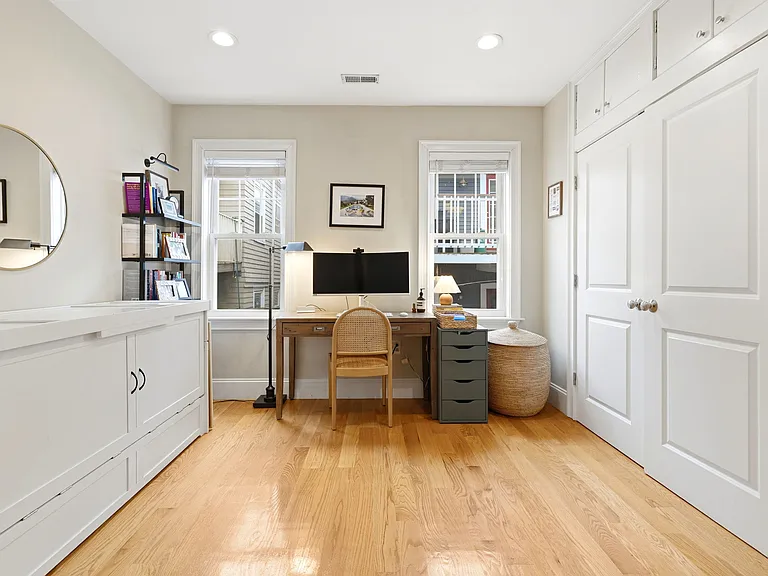 20 Winfield St #2 — Photo 6