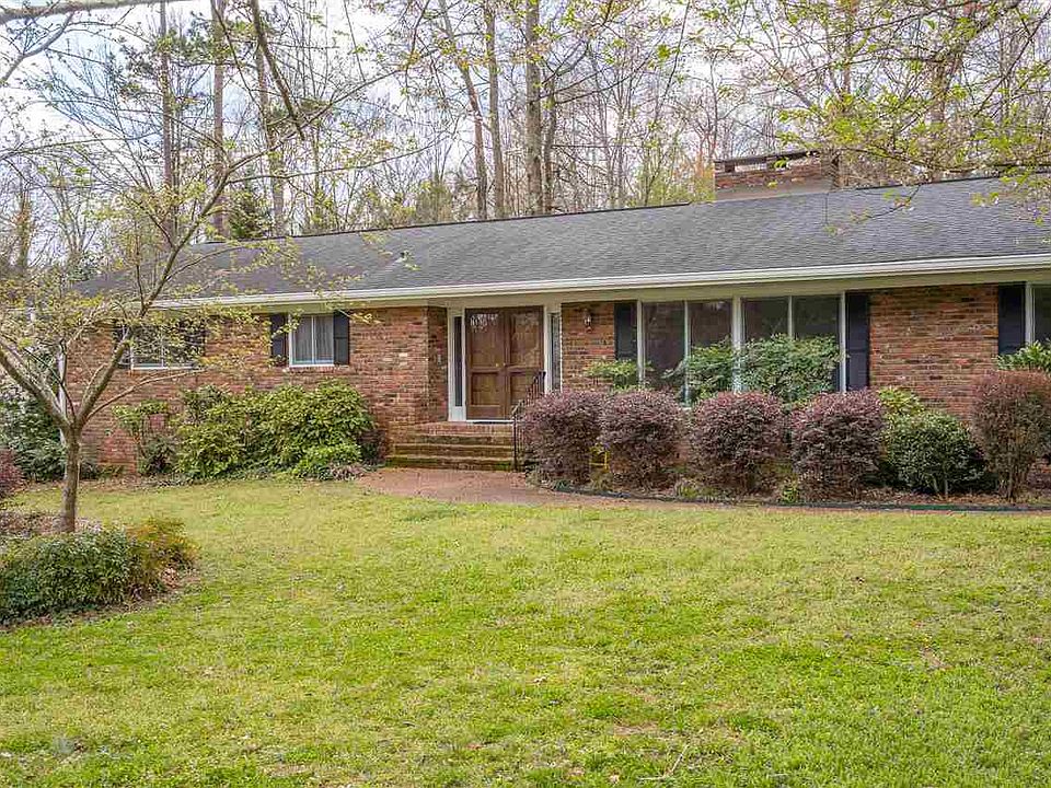 1st image of 3407 Edgewood Cir NW