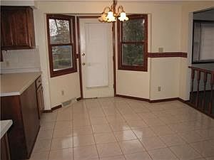 5th image of 54 Queens Dr