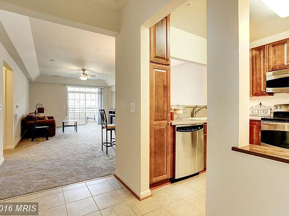 3rd image of 8609 Wintergreen Ct Unit 408