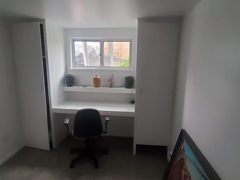 Attached office to Master En Suite