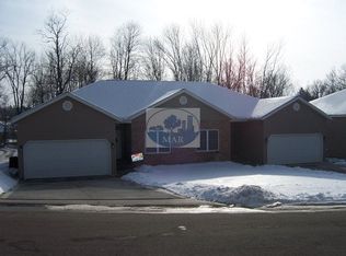 689 Kennedy Dr, Mansfield, OH 44907