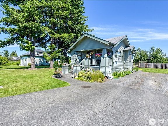 2nd image of 1265 McHugh Avenue