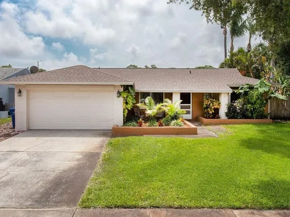 6634 Woodland Blvd N, Pinellas Park, FL 33781