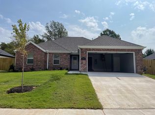 1701 S 11th Pl, Rogers, AR 72756
