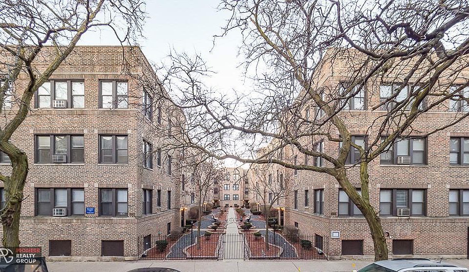 1st image of 3720 N Pine Grove Ave #3722W2