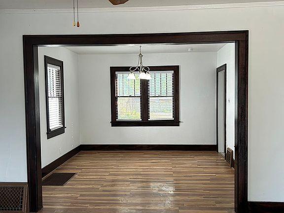 2nd image of 1011 Maple Row