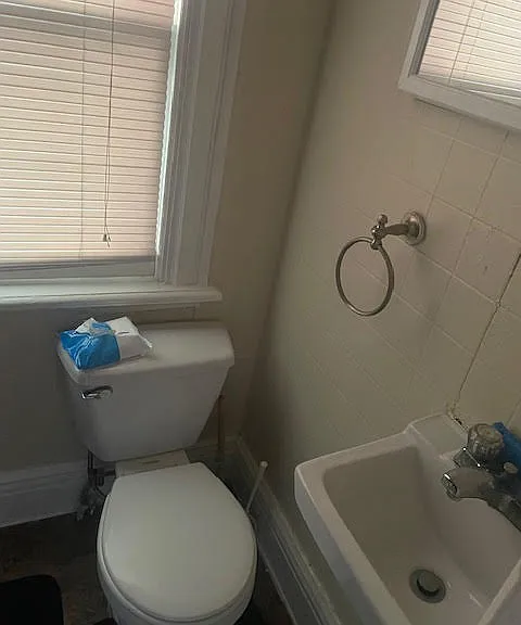101 Warwick Ave #1 — Photo 8