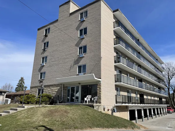 73 N Park St, Brantford, ON N3R 2E3