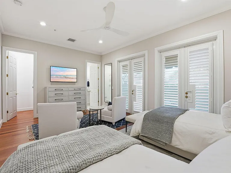 921 Osceola Dr #2 — Photo 8