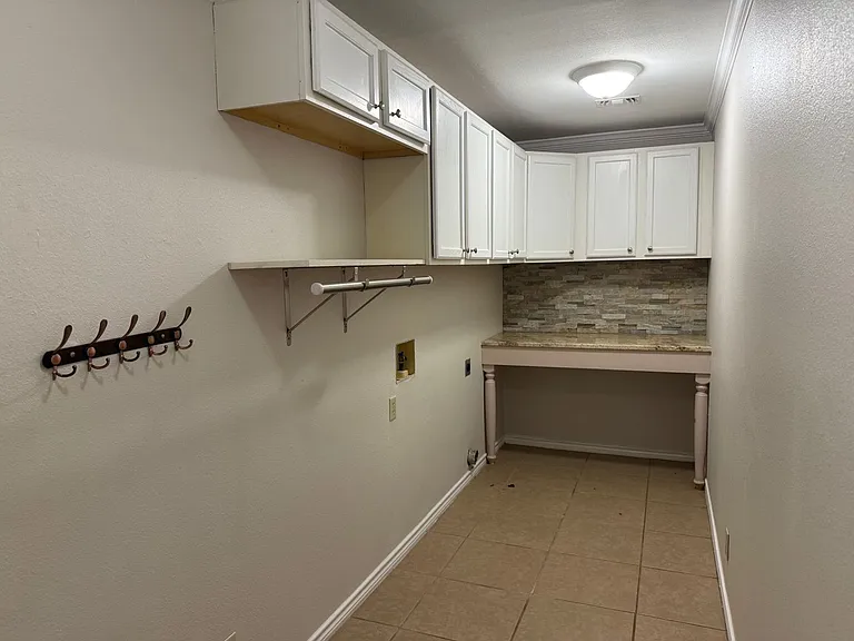 314 Trollinger St — Photo 16