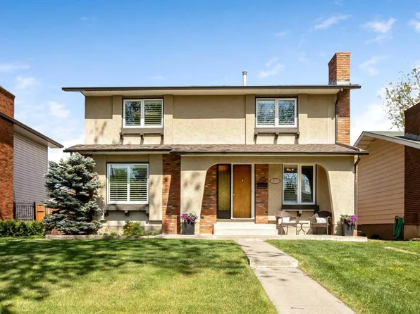 6011 Norfolk Dr NW, Calgary, AB T2K 5J7