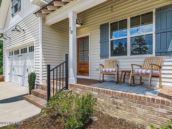 3rd image of 70 Cedar Wood Court