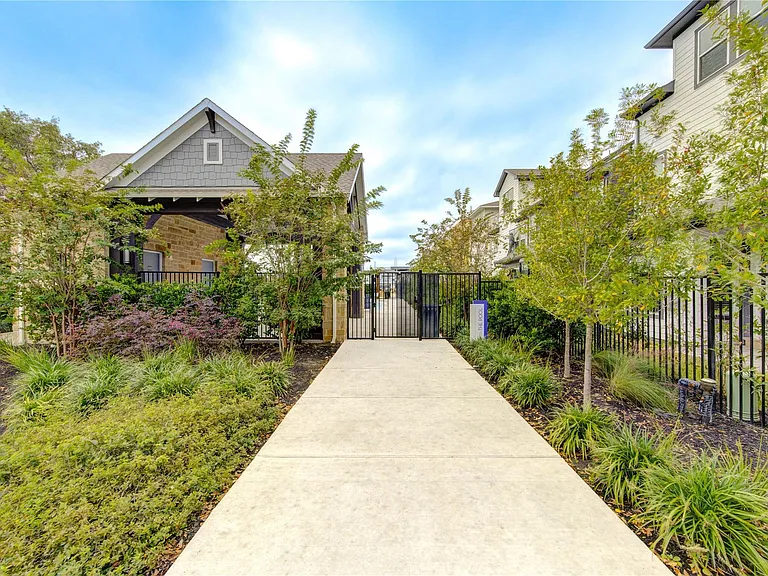 16032 Mason Run Dr — Photo 30