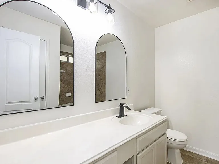 7719 Serene Wood Ln — Photo 7