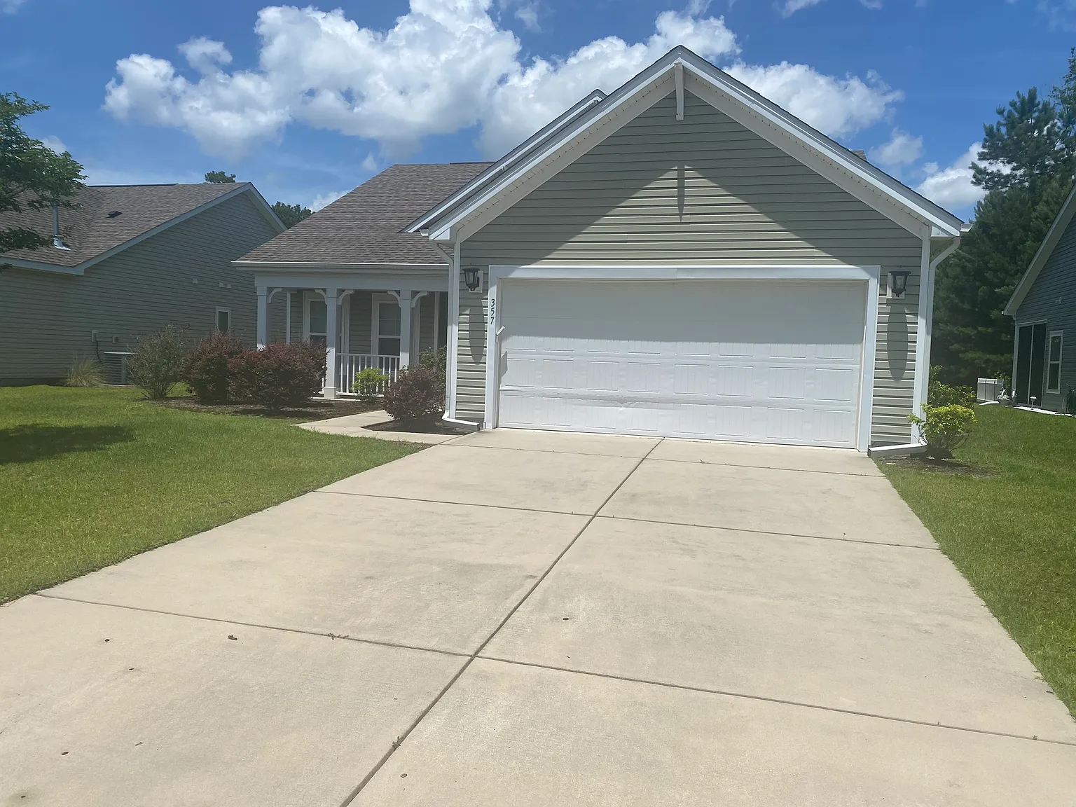 3 bed, 1763 sqft, $2,150 — Photo 1