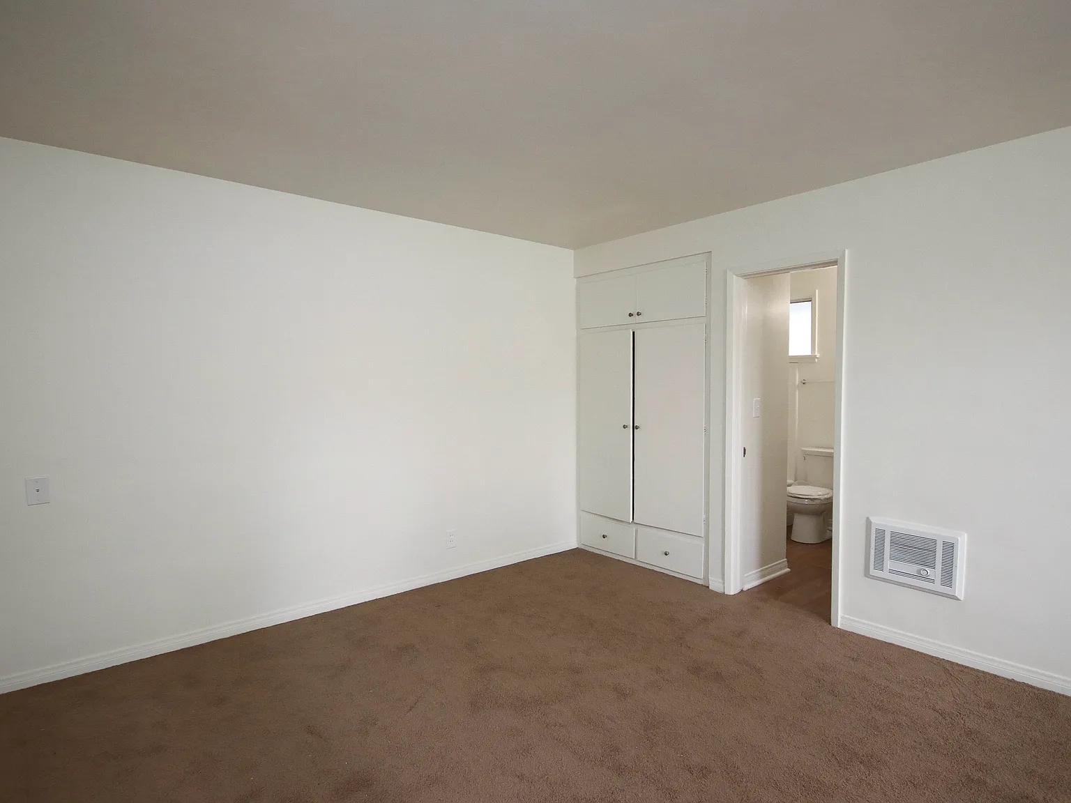 Studio, 1.5 bath, $1,595 — Photo 2