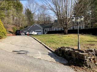 466 M L Thompson Dr, Rocky Gap, VA 24366