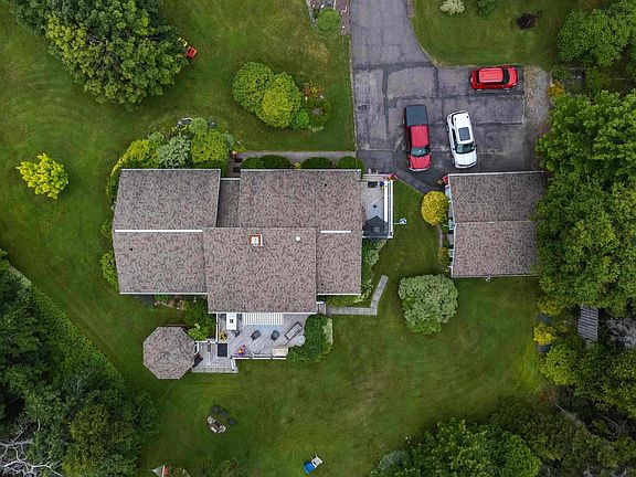 2nd image of 426 Stewart Rd