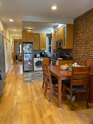 Rented by R New York | media 1