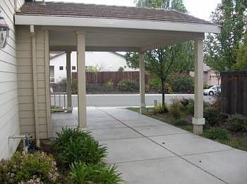 3rd image of 820 Bridgestone Dr