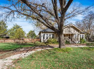1560 Stainback Rd, Red Oak, TX 75154