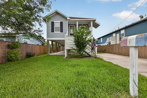 2212 Victory St Photo 1