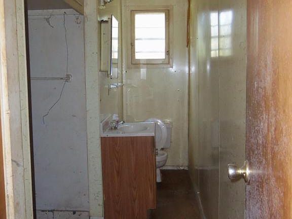 5th image of 807 N Paw Paw St