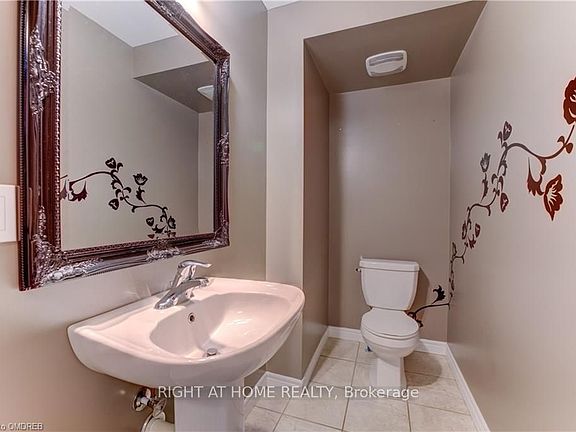 4th image of 20 McConkey Cres #60