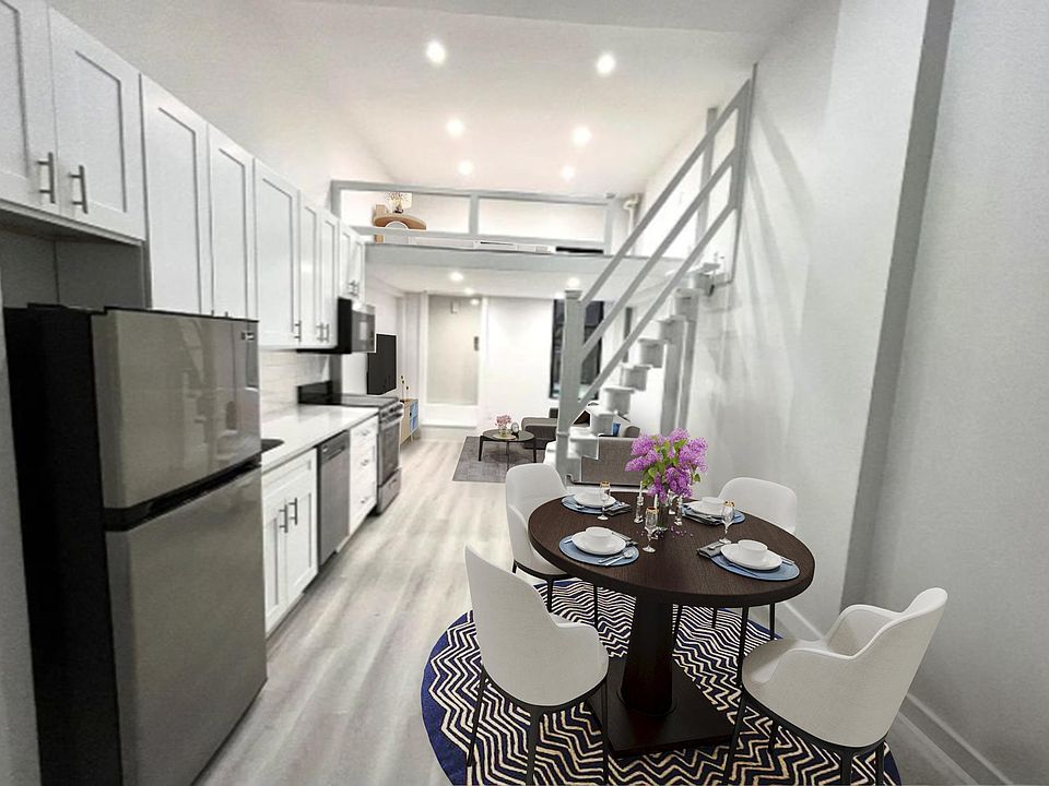 1st image of 440 10th Ave APT 1RS