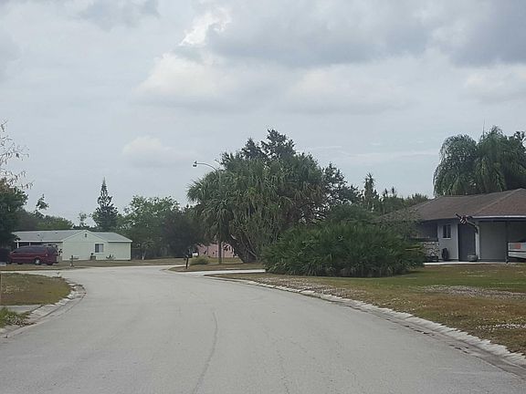 5th image of 1597 SE Burning Ln