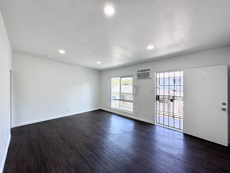 7632 Newlin Ave #7 — Photo 7
