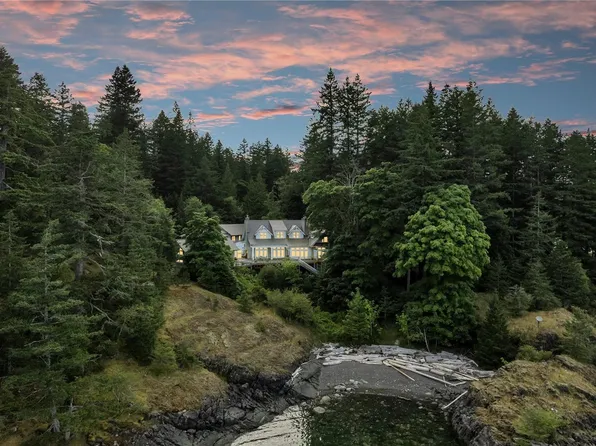 1790 Hyacinthe Bay Rd, Quadra Island, BC V0P 1H0