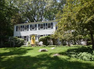 560 Cheese Spring Rd, New Canaan, CT 06840