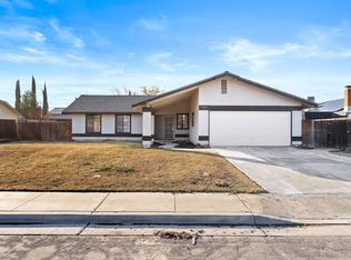 529 S Acacia Dr, Lemoore, CA 93245