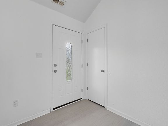 4th image of 1609 Great Bridge Blvd