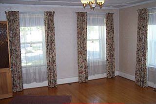 2nd image of 15 Grand St