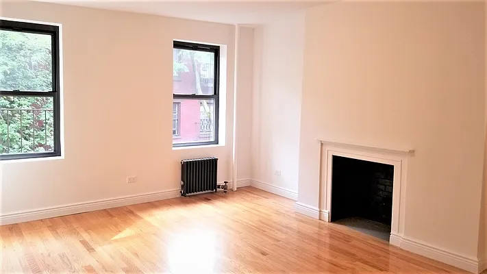 Rented by Buchbinder & Warren | media 8