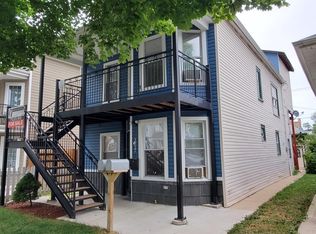 3927 N Sacramento Ave, Chicago, IL 60618