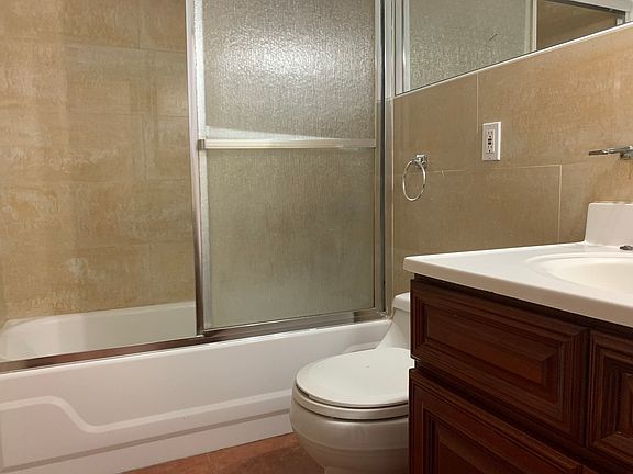 5th image of 181 E 117th St APT 2