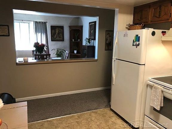 5th image of 42424 Sheldon Pl