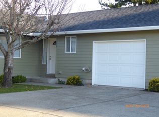 375 W 8th St, La Center, WA 98629