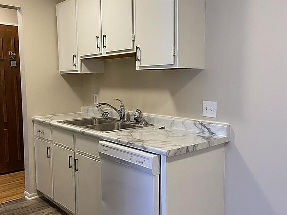 3rd image of 2142 Barclay St N #2140-308