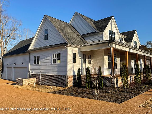 4th image of 6264 Valley Oak Dr W