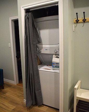 3rd image of 60 Dufferin St
